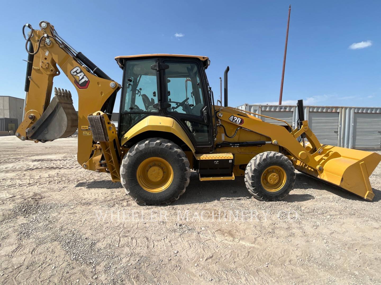 2022 Caterpillar 420 Tractor Loader Backhoe