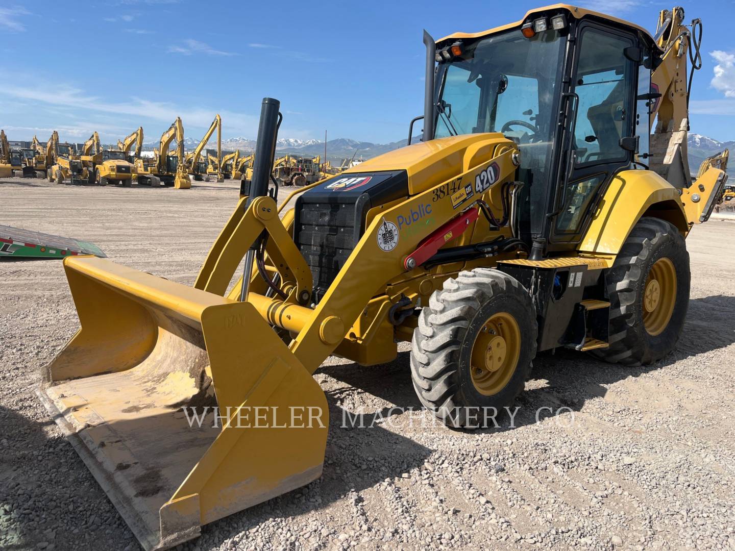 2022 Caterpillar 420 Tractor Loader Backhoe