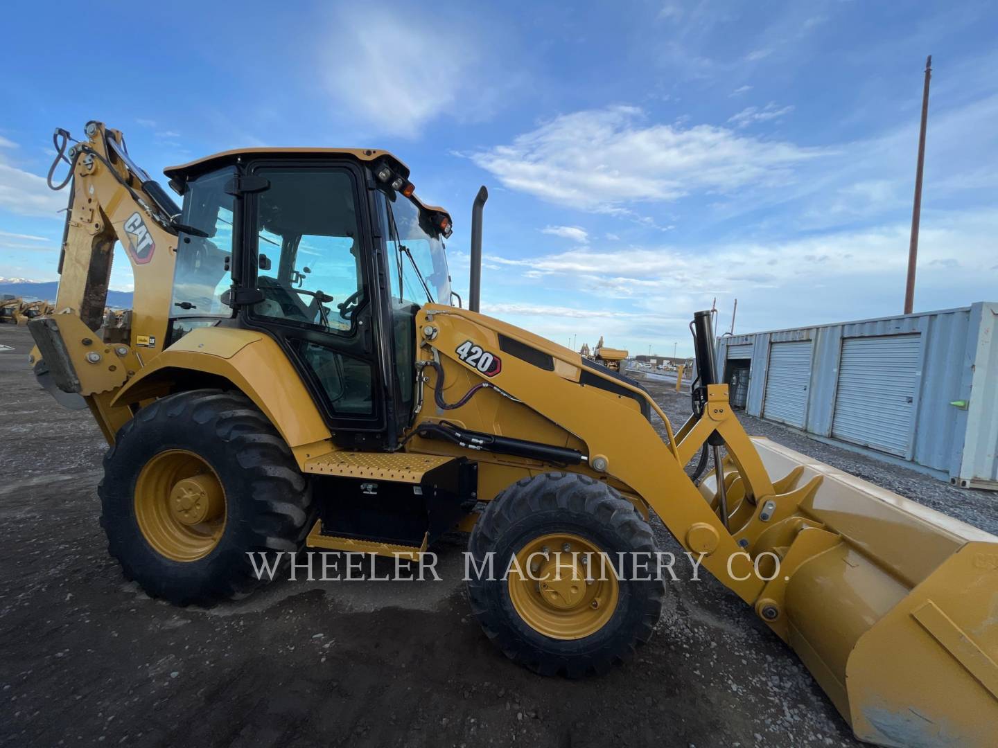 2022 Caterpillar 420 Tractor Loader Backhoe