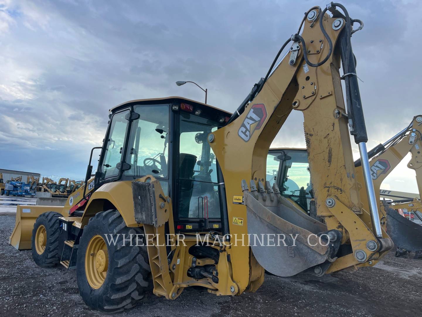 2022 Caterpillar 420 Tractor Loader Backhoe