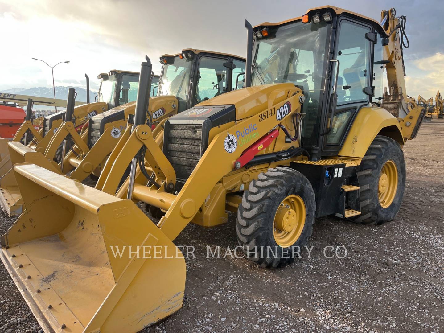 2022 Caterpillar 420 Tractor Loader Backhoe