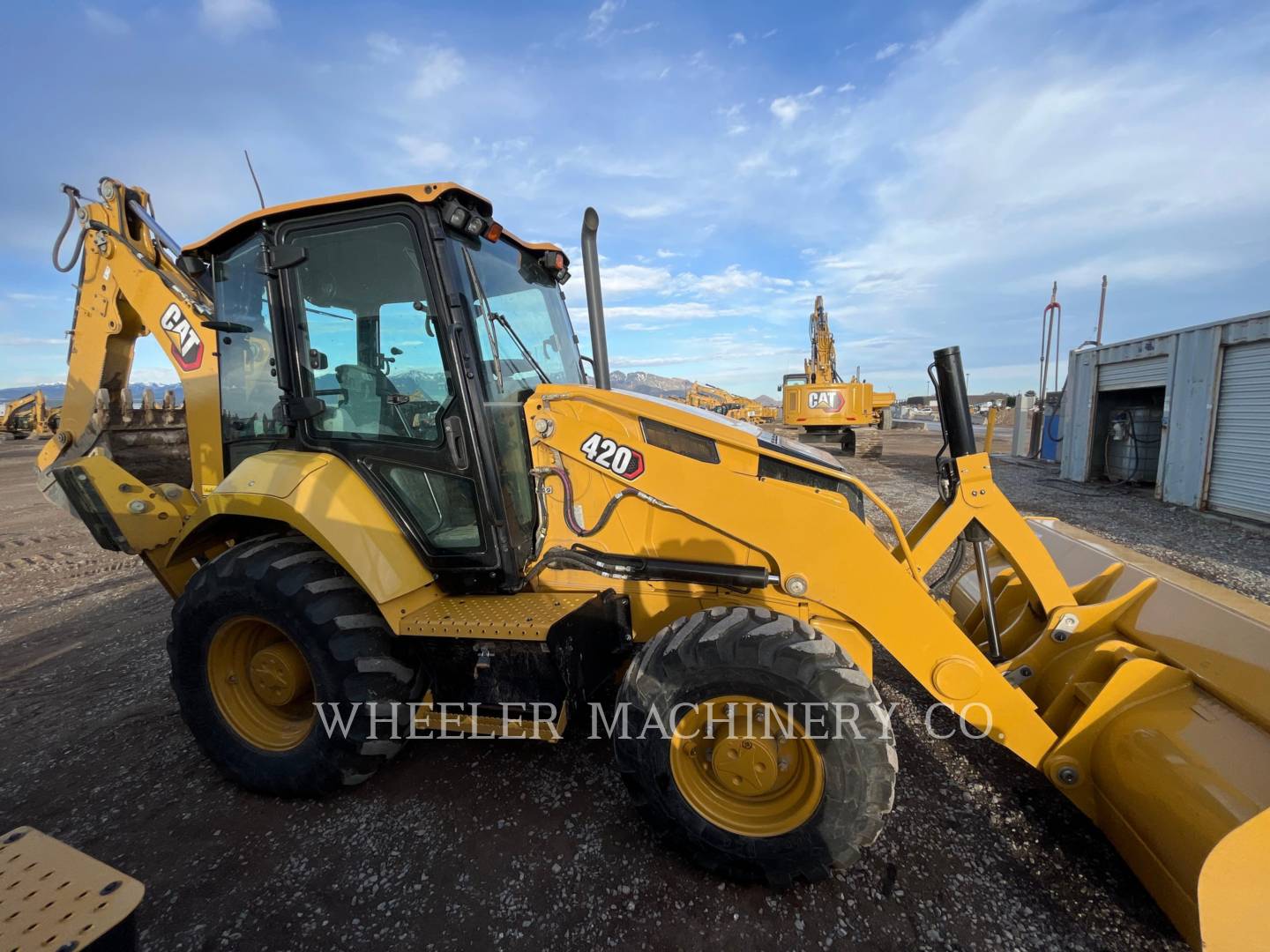 2022 Caterpillar 420 Tractor Loader Backhoe