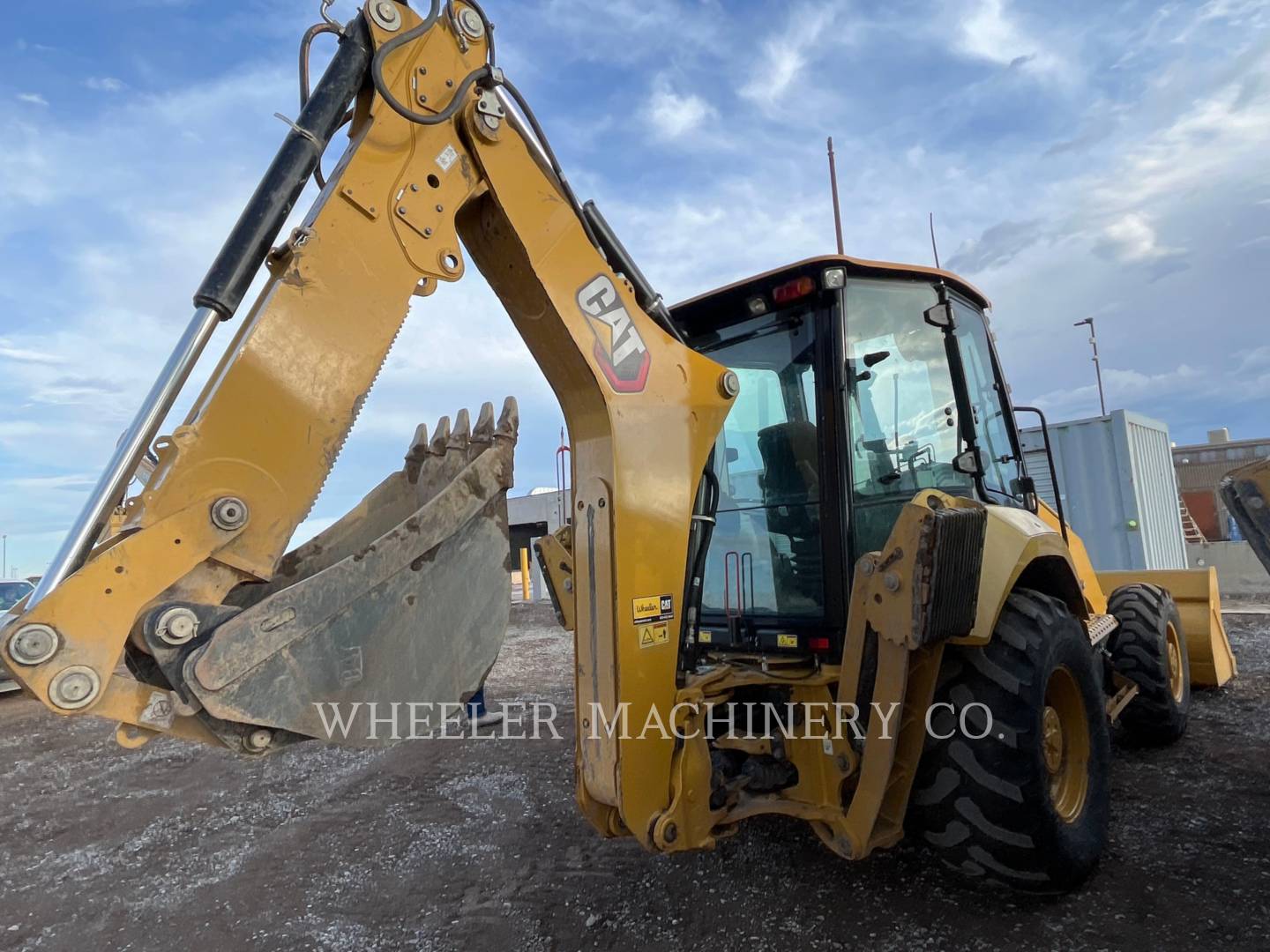 2022 Caterpillar 420 Tractor Loader Backhoe