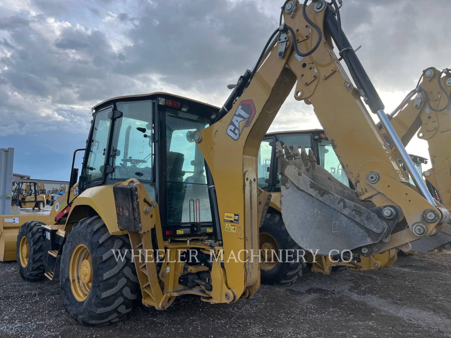 2022 Caterpillar 420 Tractor Loader Backhoe