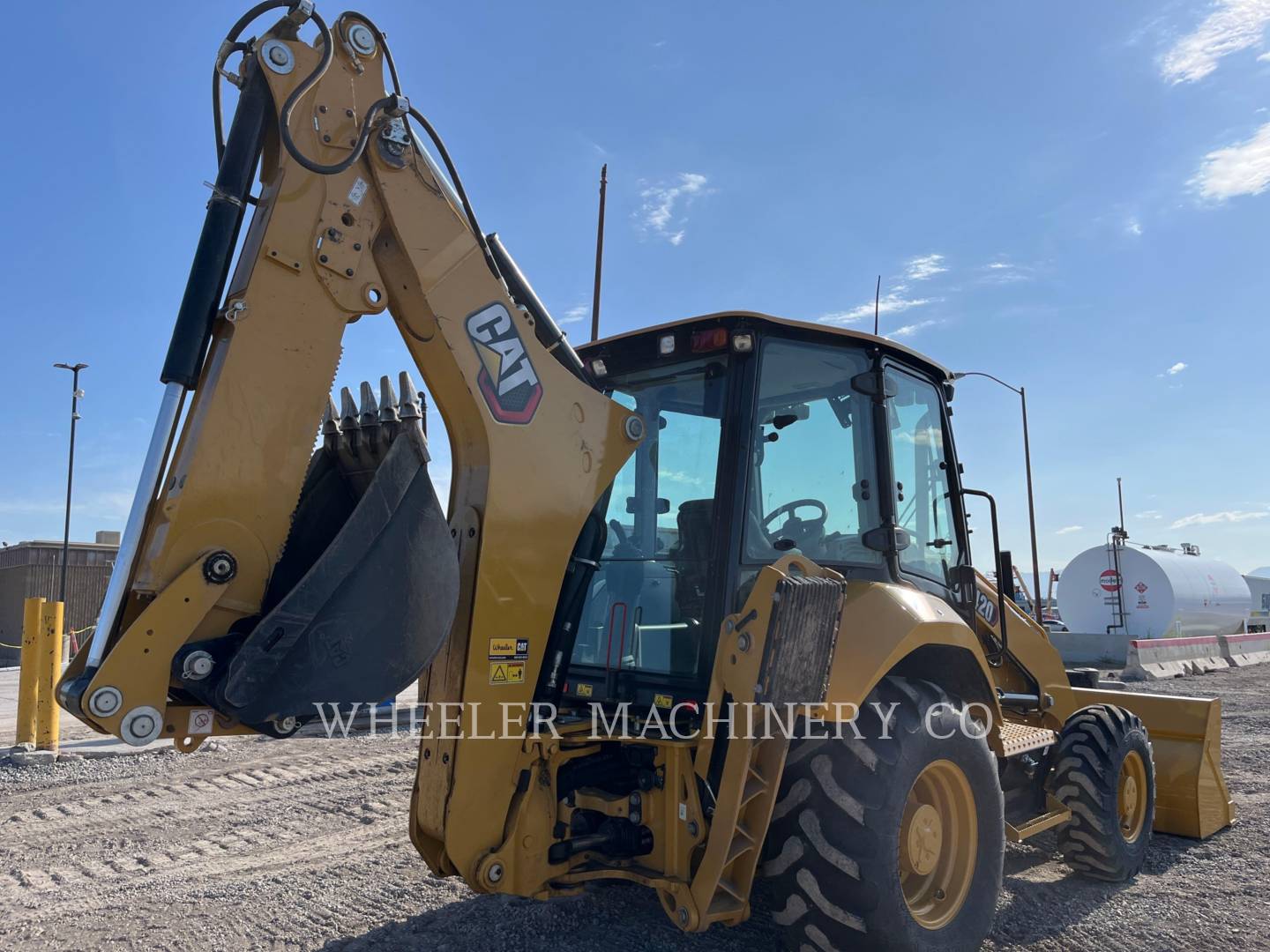 2022 Caterpillar 420 Tractor Loader Backhoe