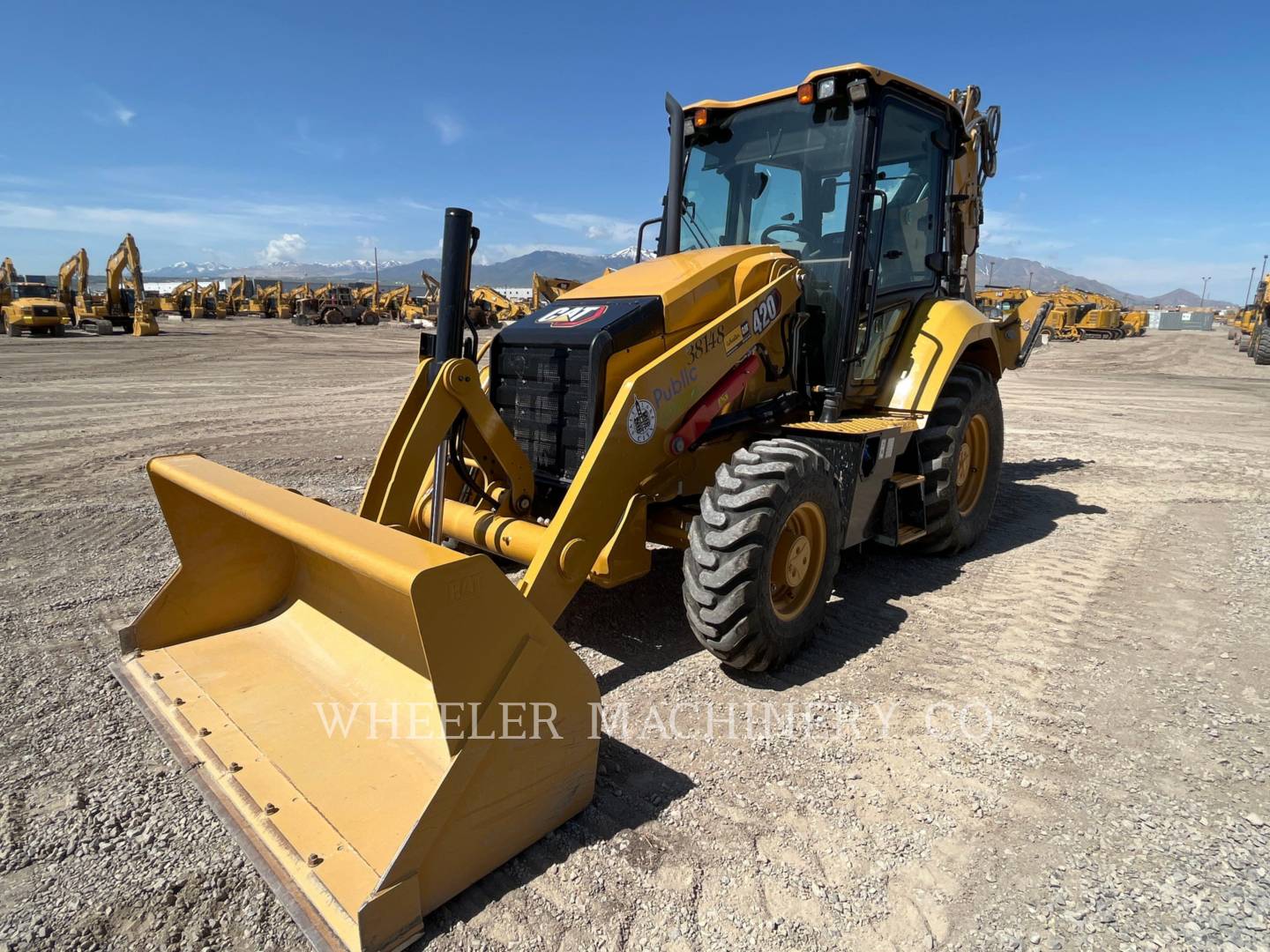 2022 Caterpillar 420 TH Tractor Loader Backhoe