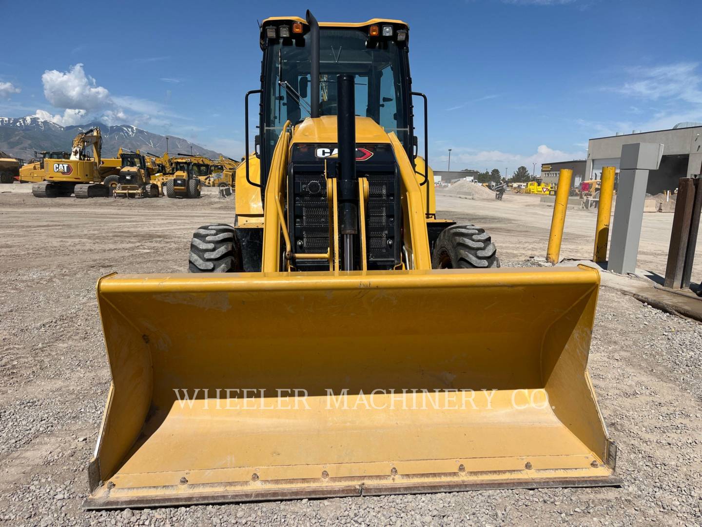 2022 Caterpillar 420 TH Tractor Loader Backhoe