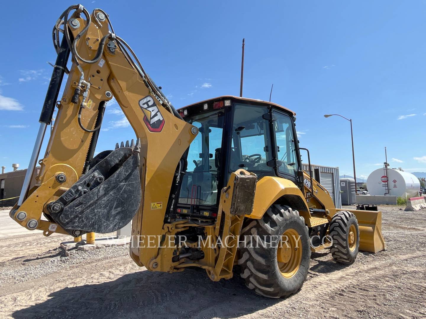 2022 Caterpillar 420 TH Tractor Loader Backhoe