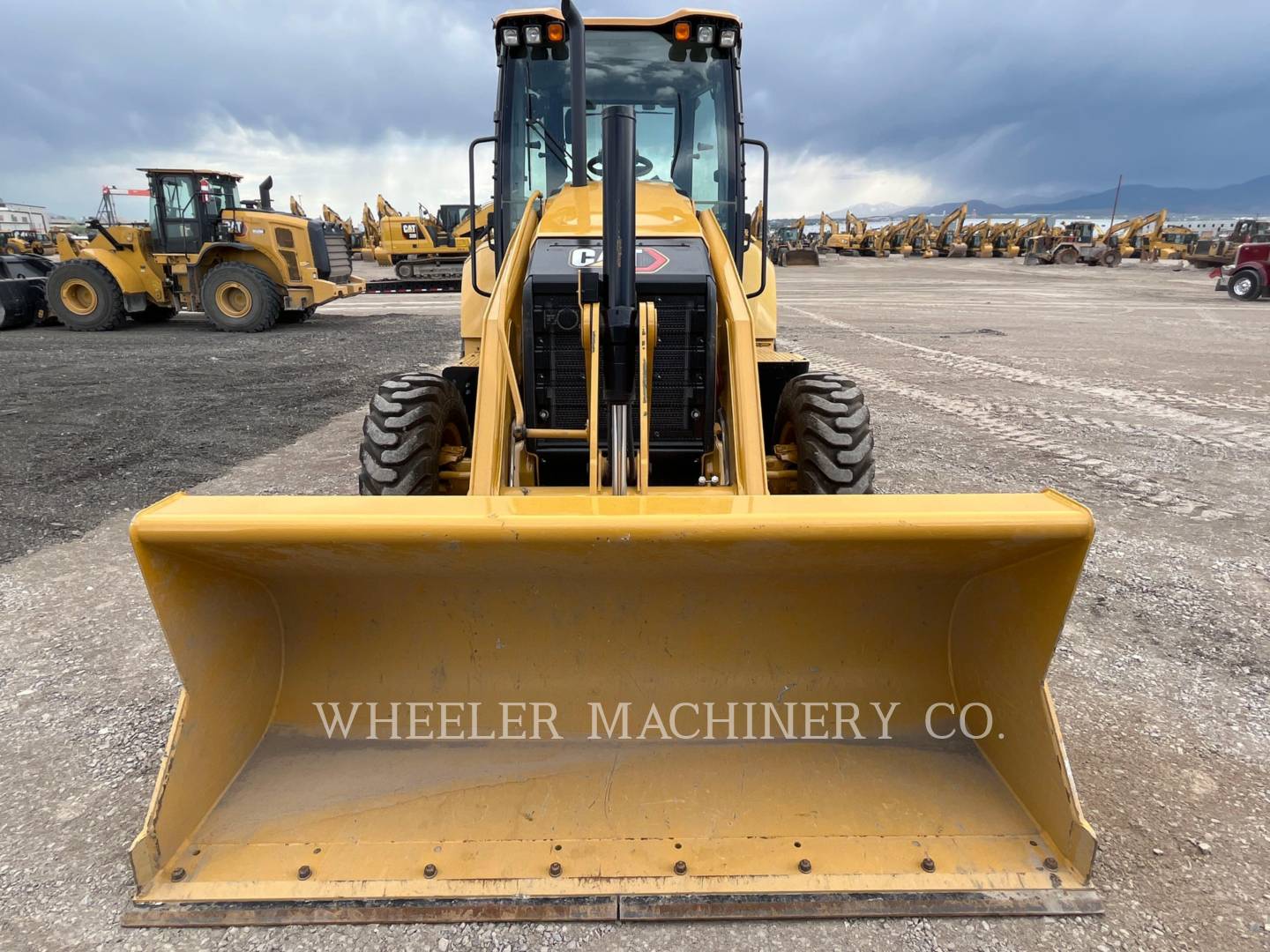 2022 Caterpillar 420 Tractor Loader Backhoe