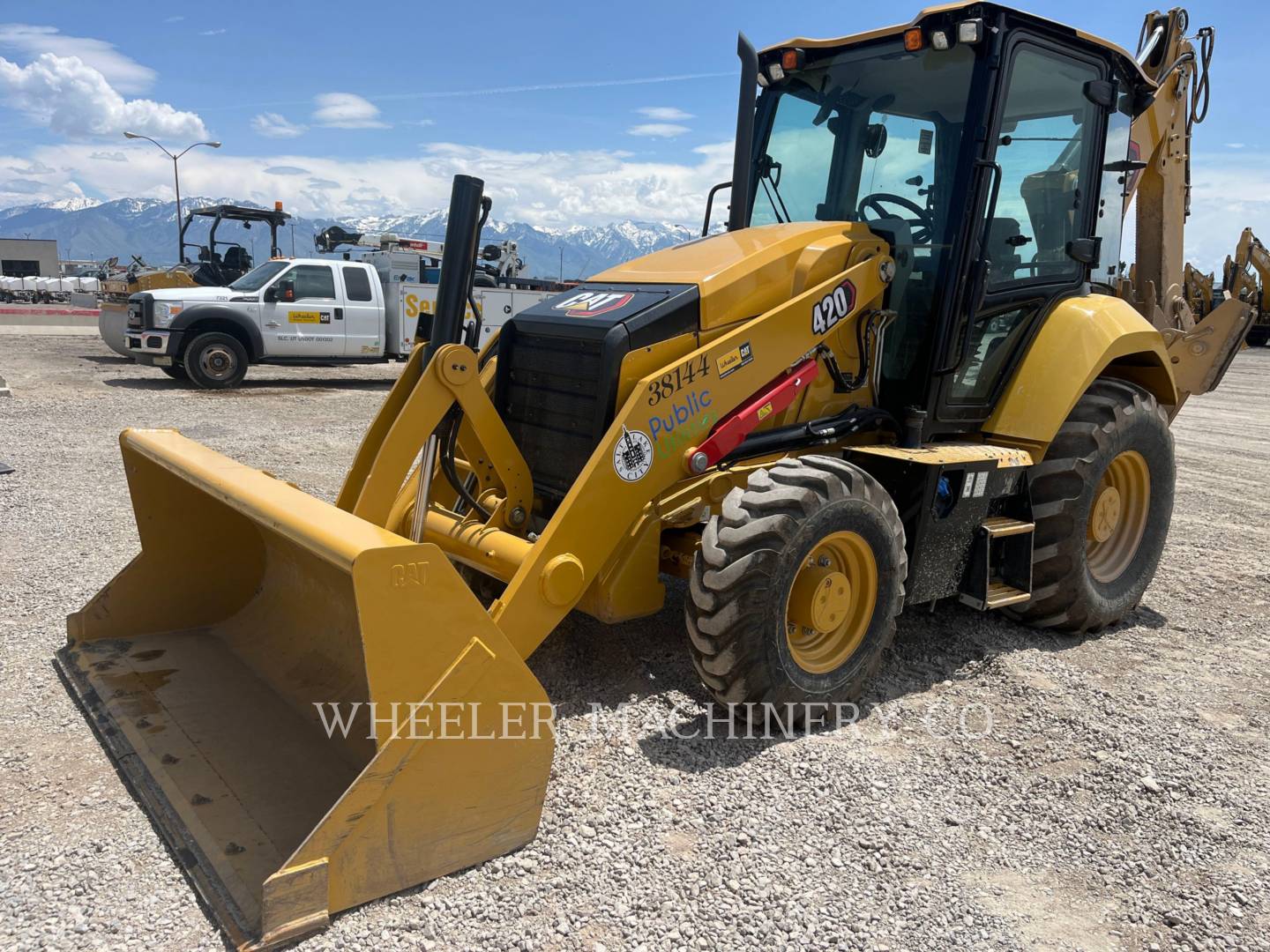 2022 Caterpillar 420 Tractor Loader Backhoe