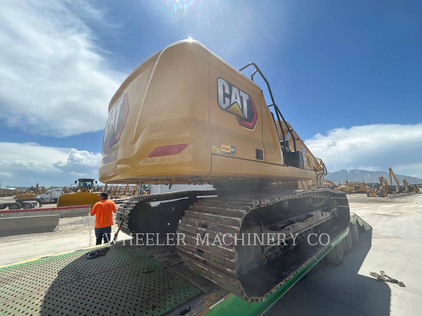 2023 Caterpillar 323 CF Excavator