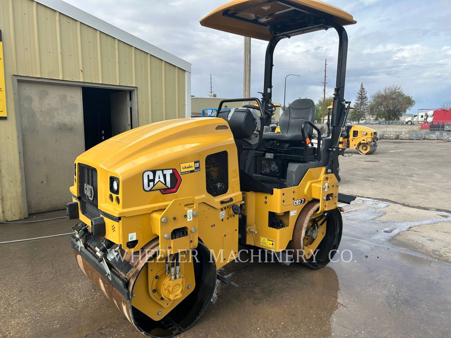 2023 Caterpillar CB2.7 Vibratory Double