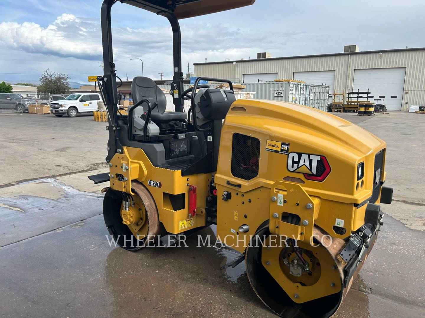 2023 Caterpillar CB2.7 Vibratory Double