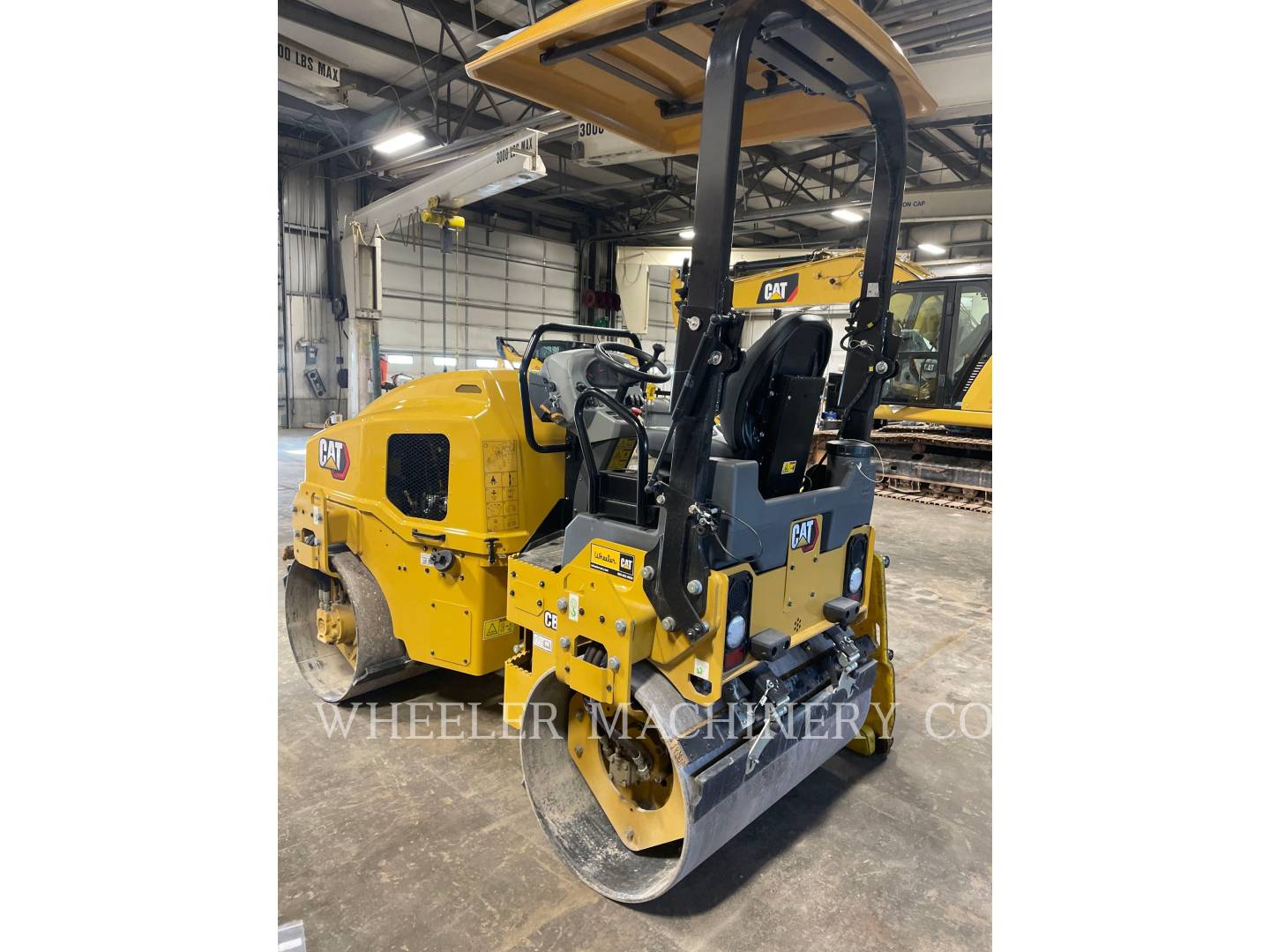 2023 Caterpillar CB2.7 Vibratory Double