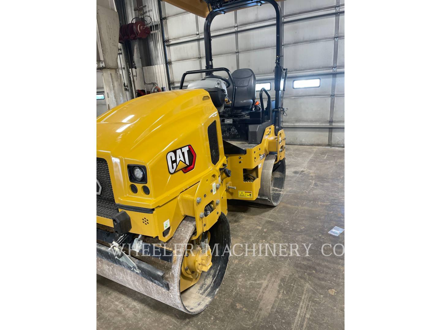 2023 Caterpillar CB2.7 Vibratory Double