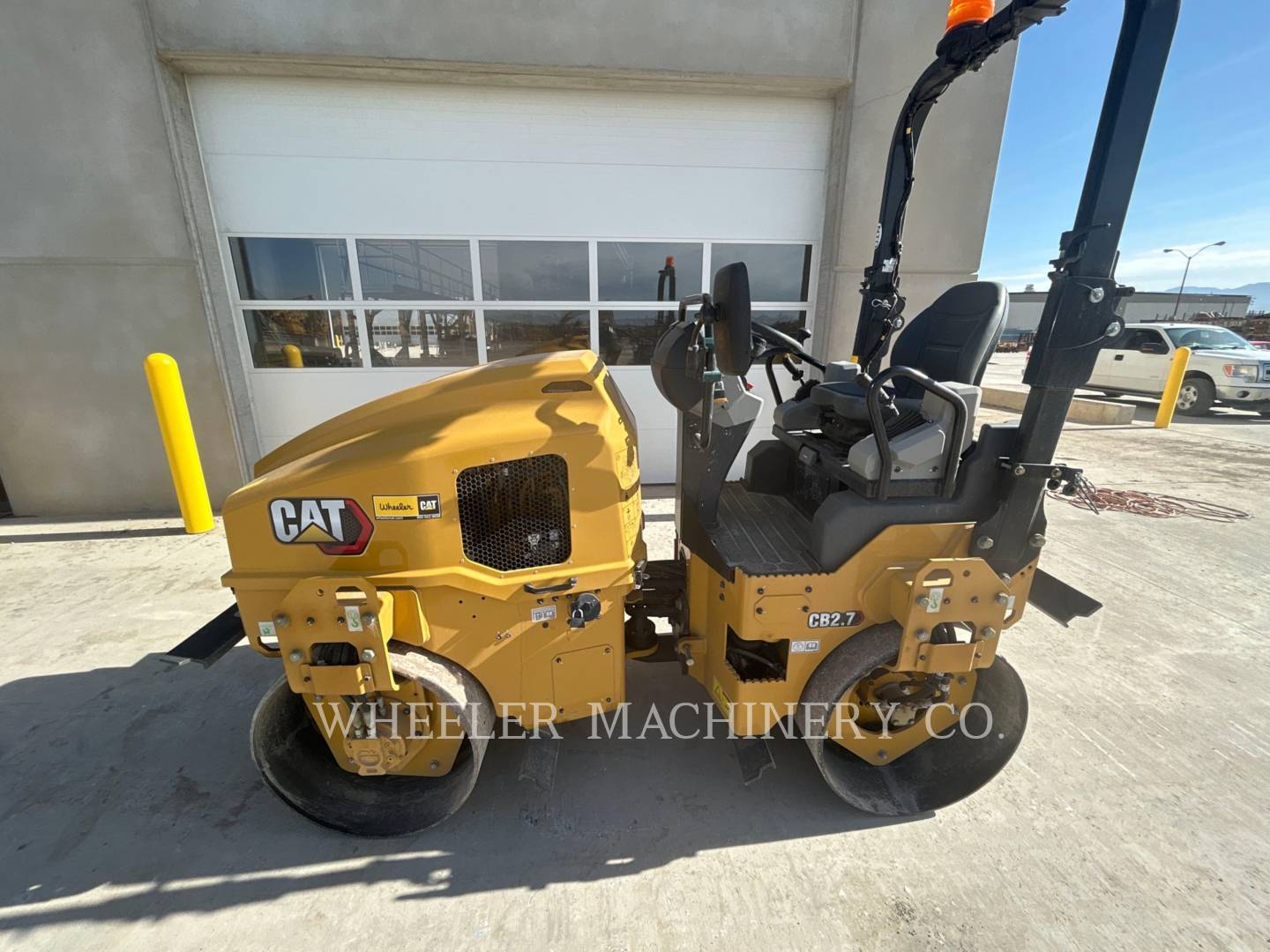 2023 Caterpillar CB2.7 Vibratory Double