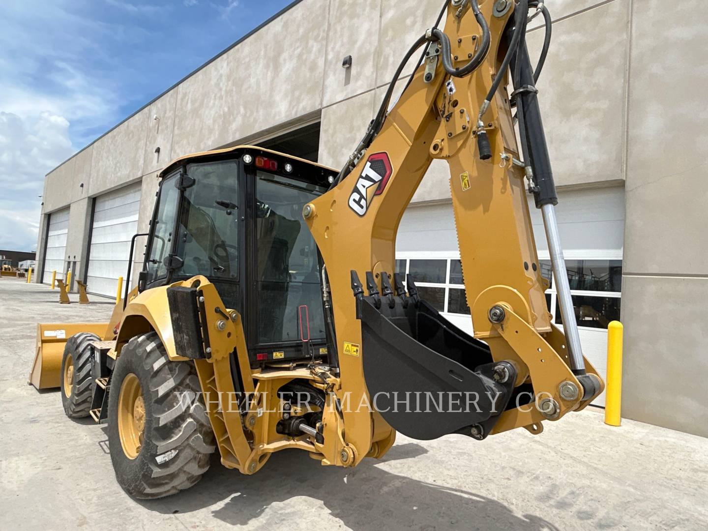 2023 Caterpillar 420 CF Tractor Loader Backhoe