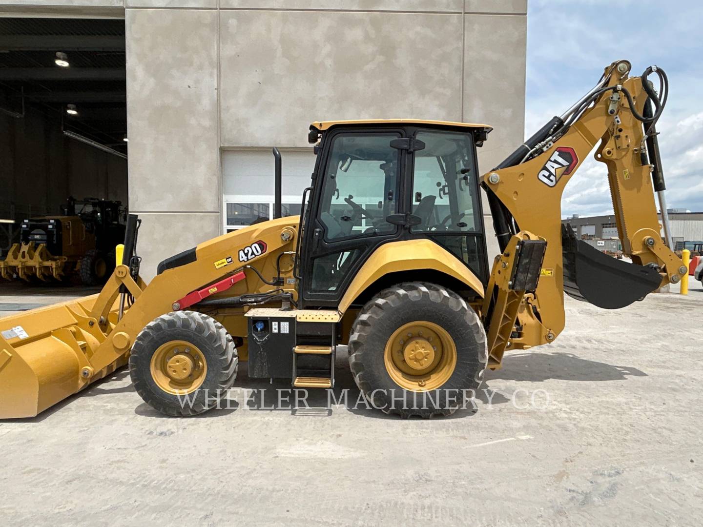 2023 Caterpillar 420 CF Tractor Loader Backhoe