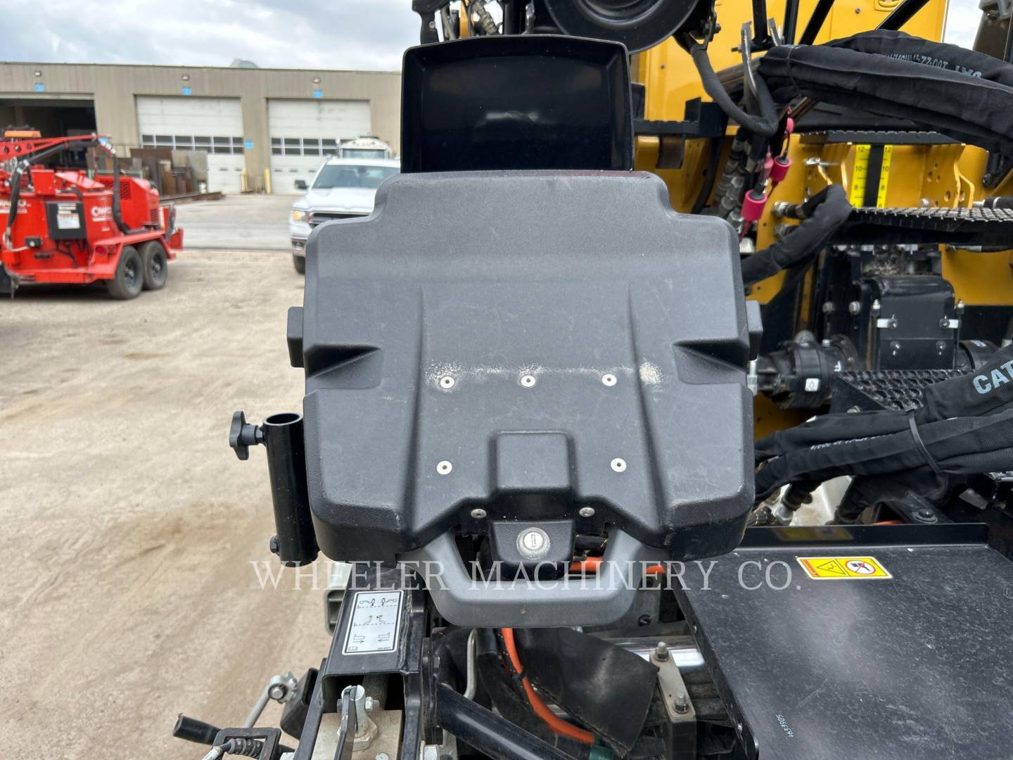 2022 Caterpillar AP655 Paver