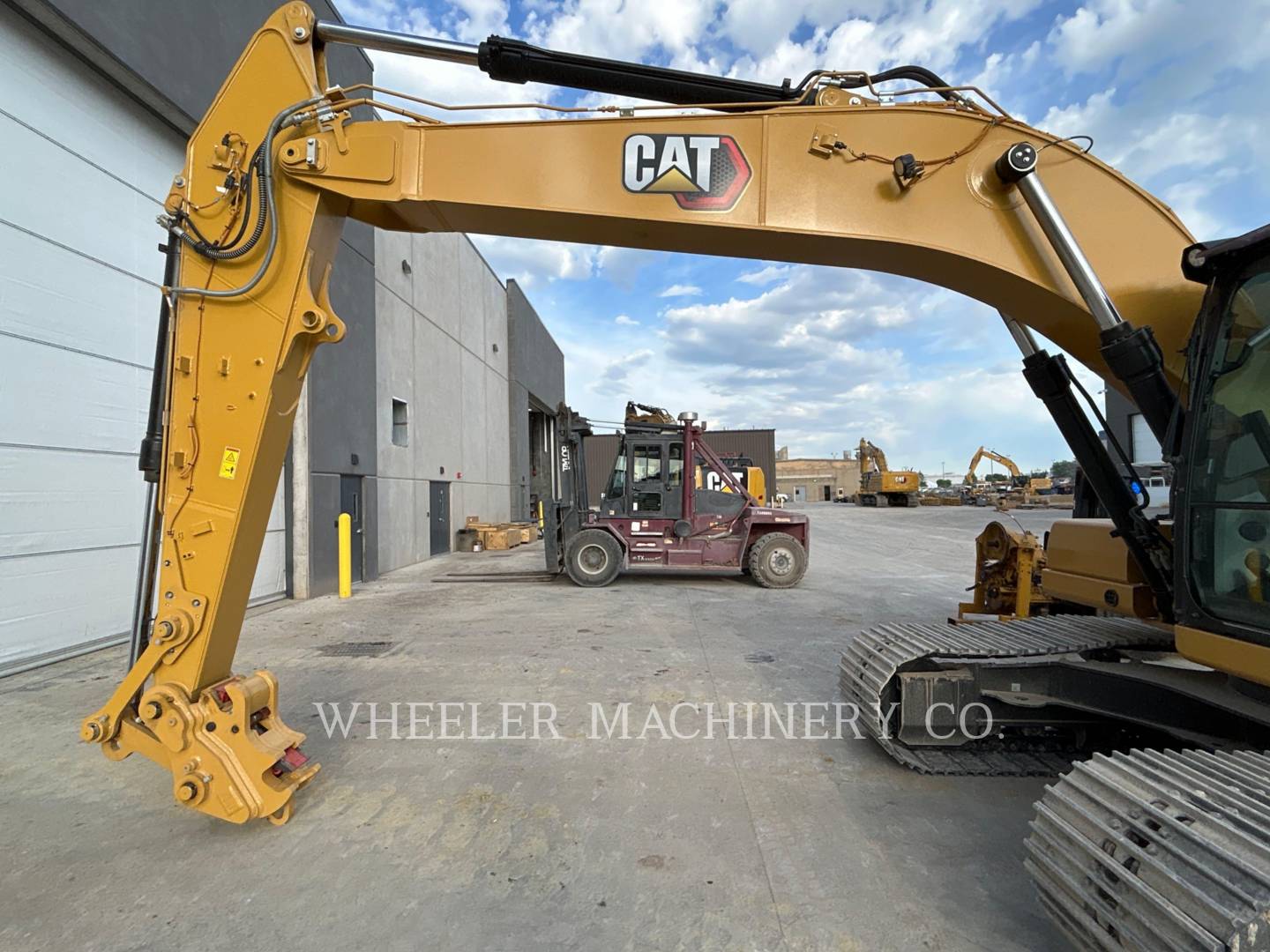 2023 Caterpillar 323 Excavator