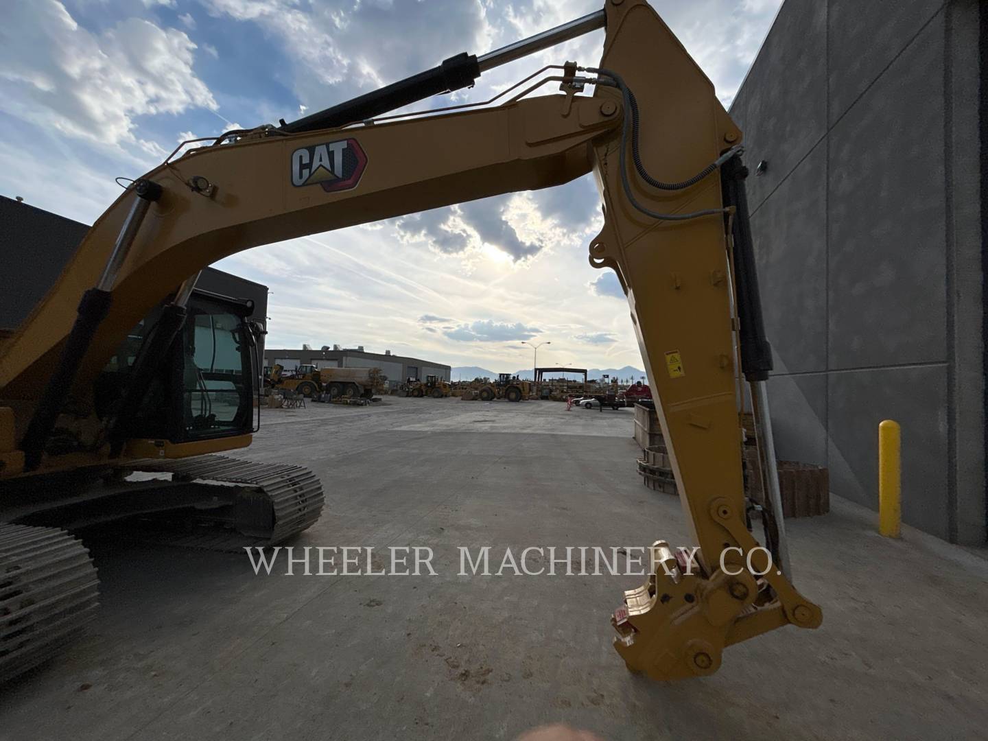 2023 Caterpillar 323 Excavator