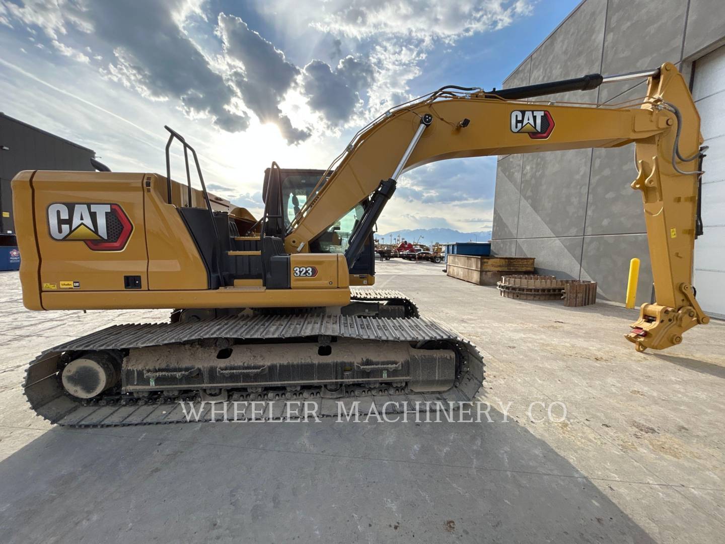 2023 Caterpillar 323 Excavator