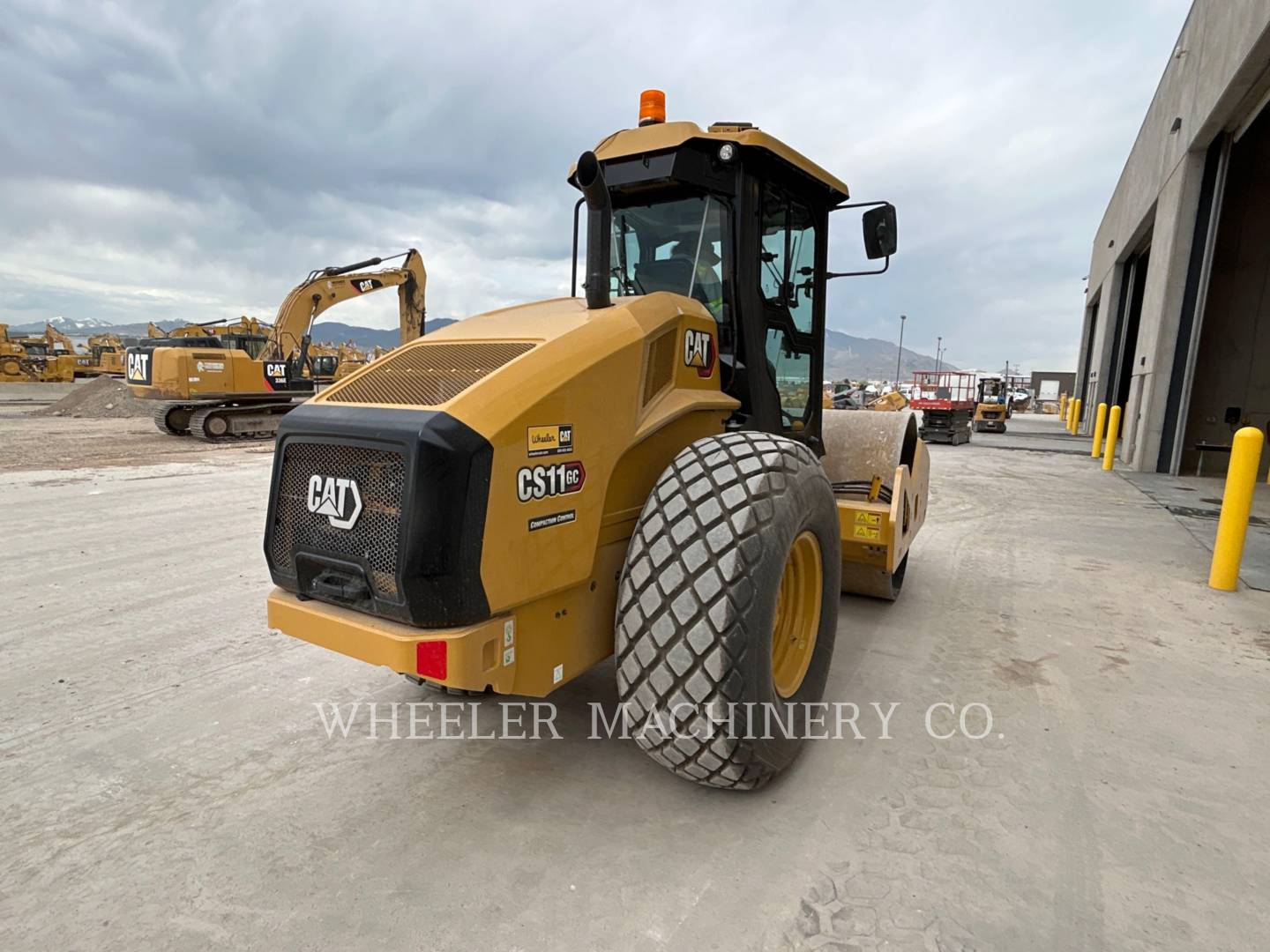 2023 Caterpillar CS11 GC Vibratory Single