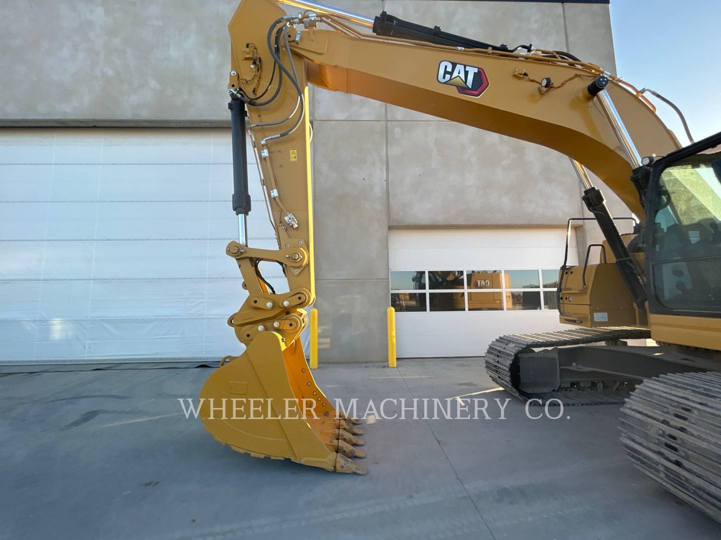 2023 Caterpillar 335 TH Excavator