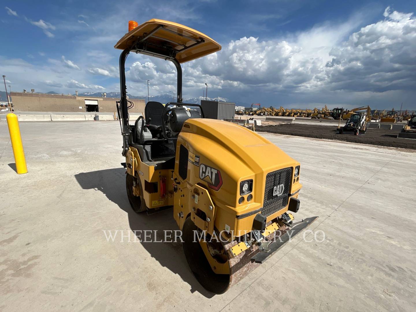 2023 Caterpillar CB2.5 GC Vibratory Double