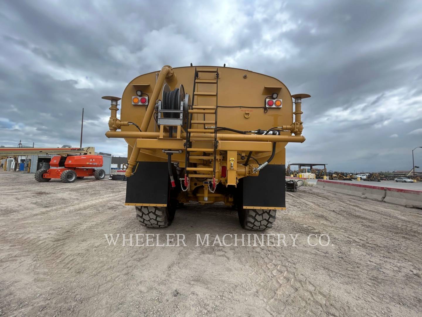 2023 Caterpillar WT 745 Articulated Truck