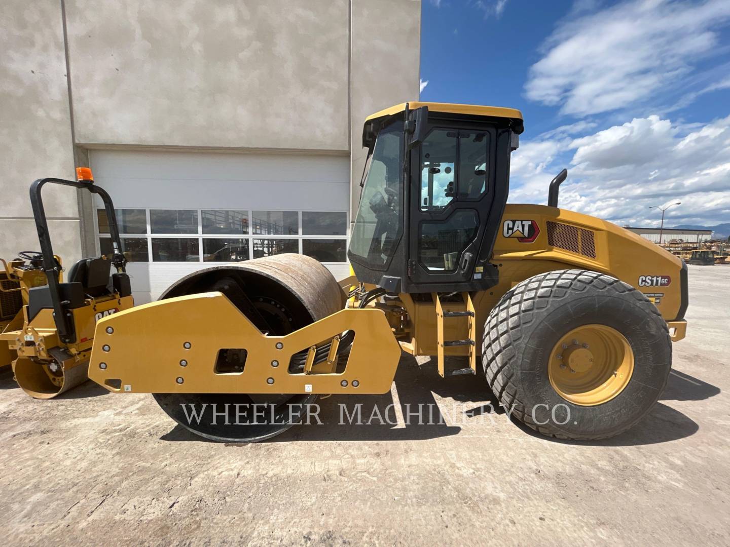 2023 Caterpillar CS11 GC Vibratory Single