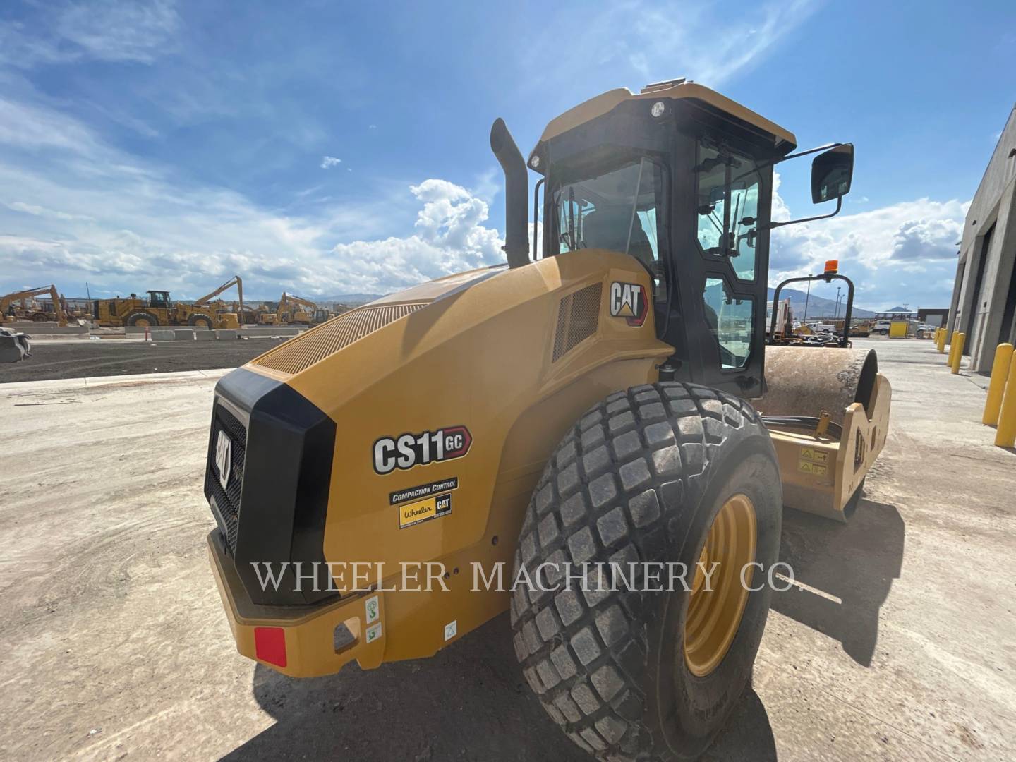 2023 Caterpillar CS11 GC Vibratory Single