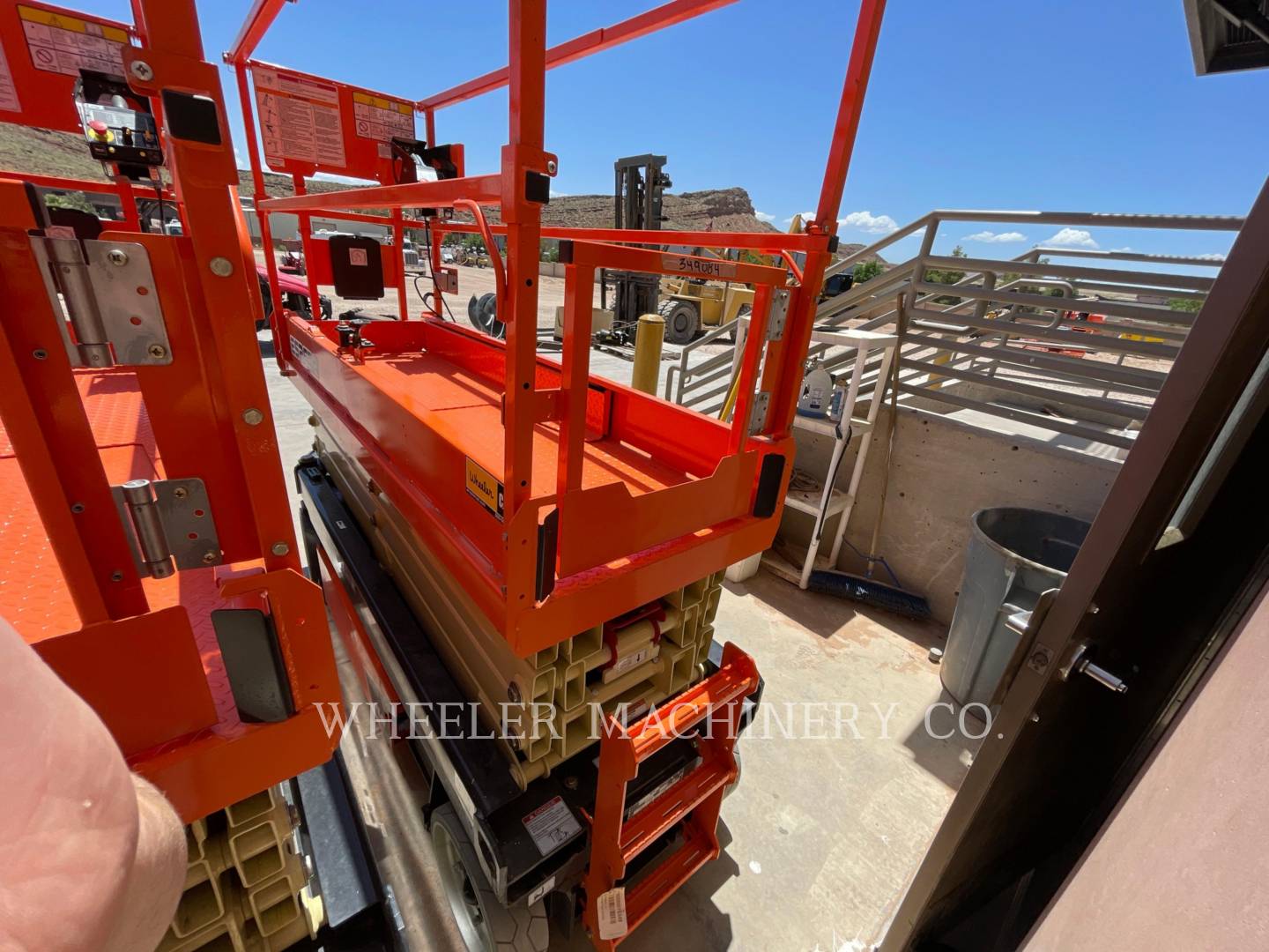 2023 JLG ES2632 Lift Truck