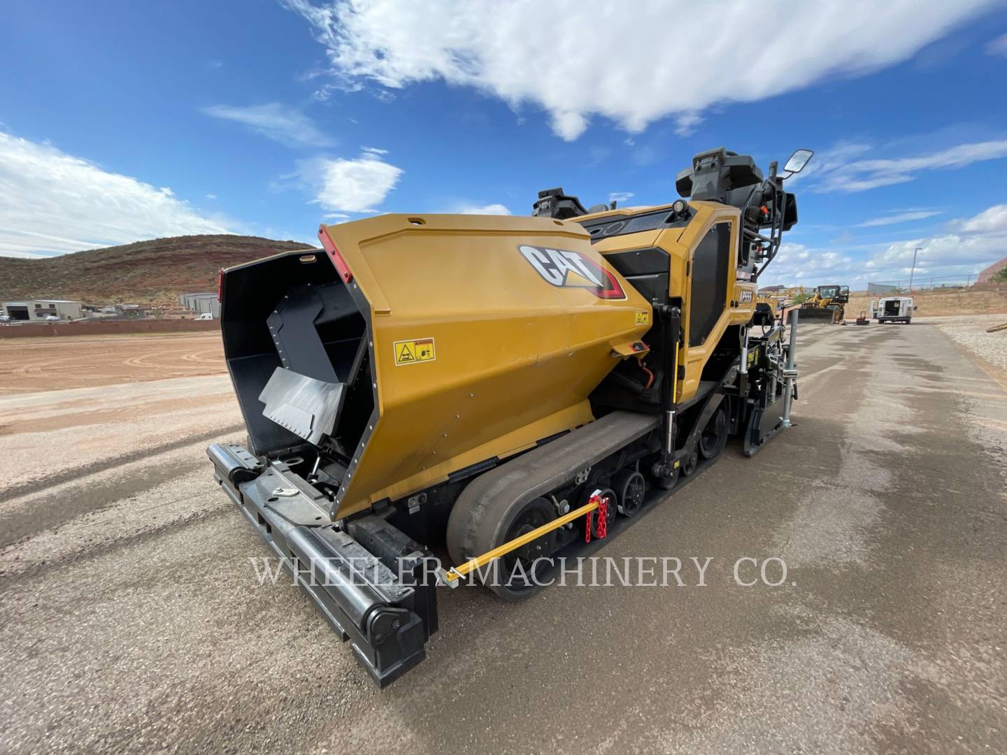 2023 Caterpillar AP555 Paver