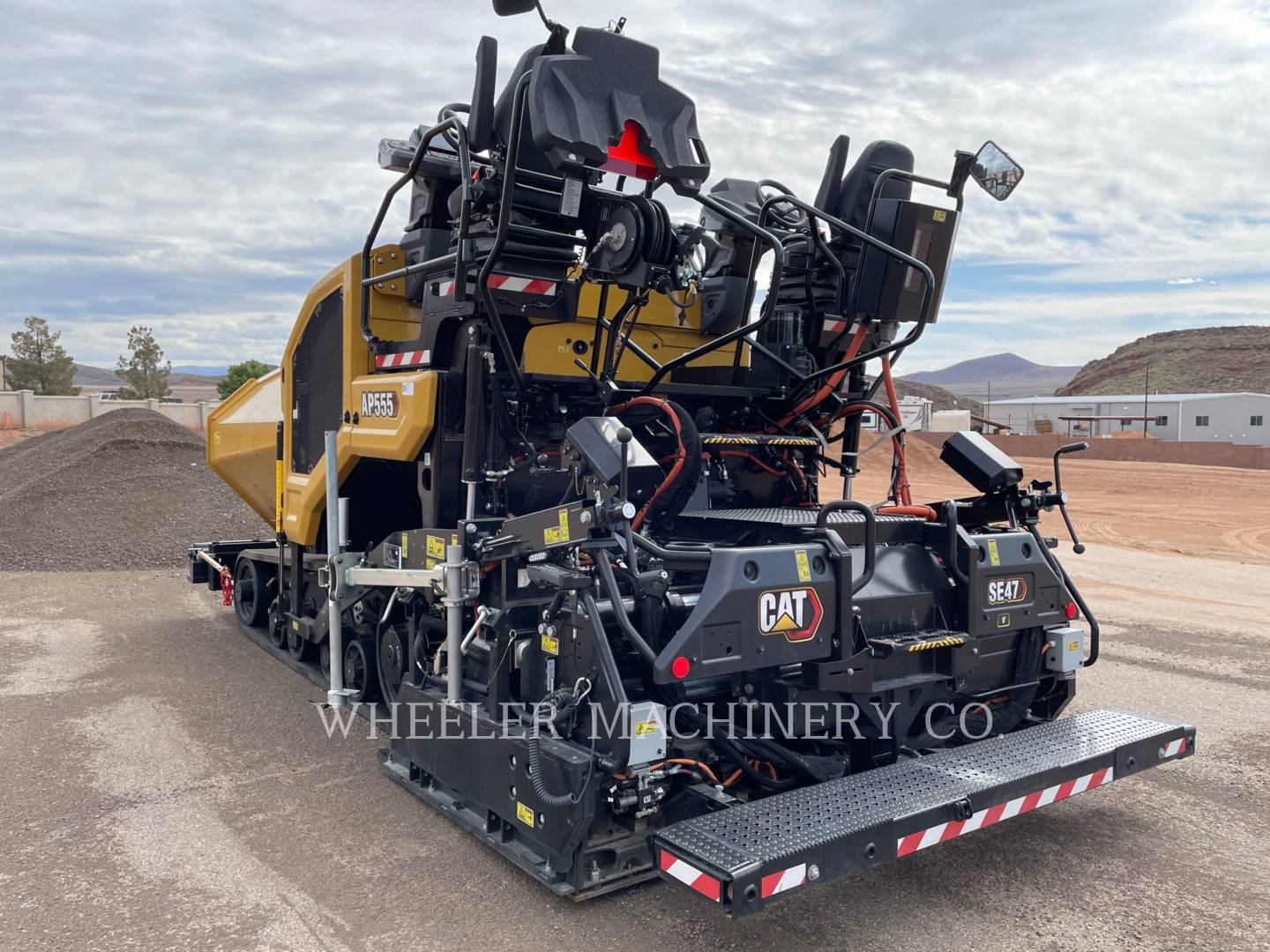 2023 Caterpillar AP555 Paver