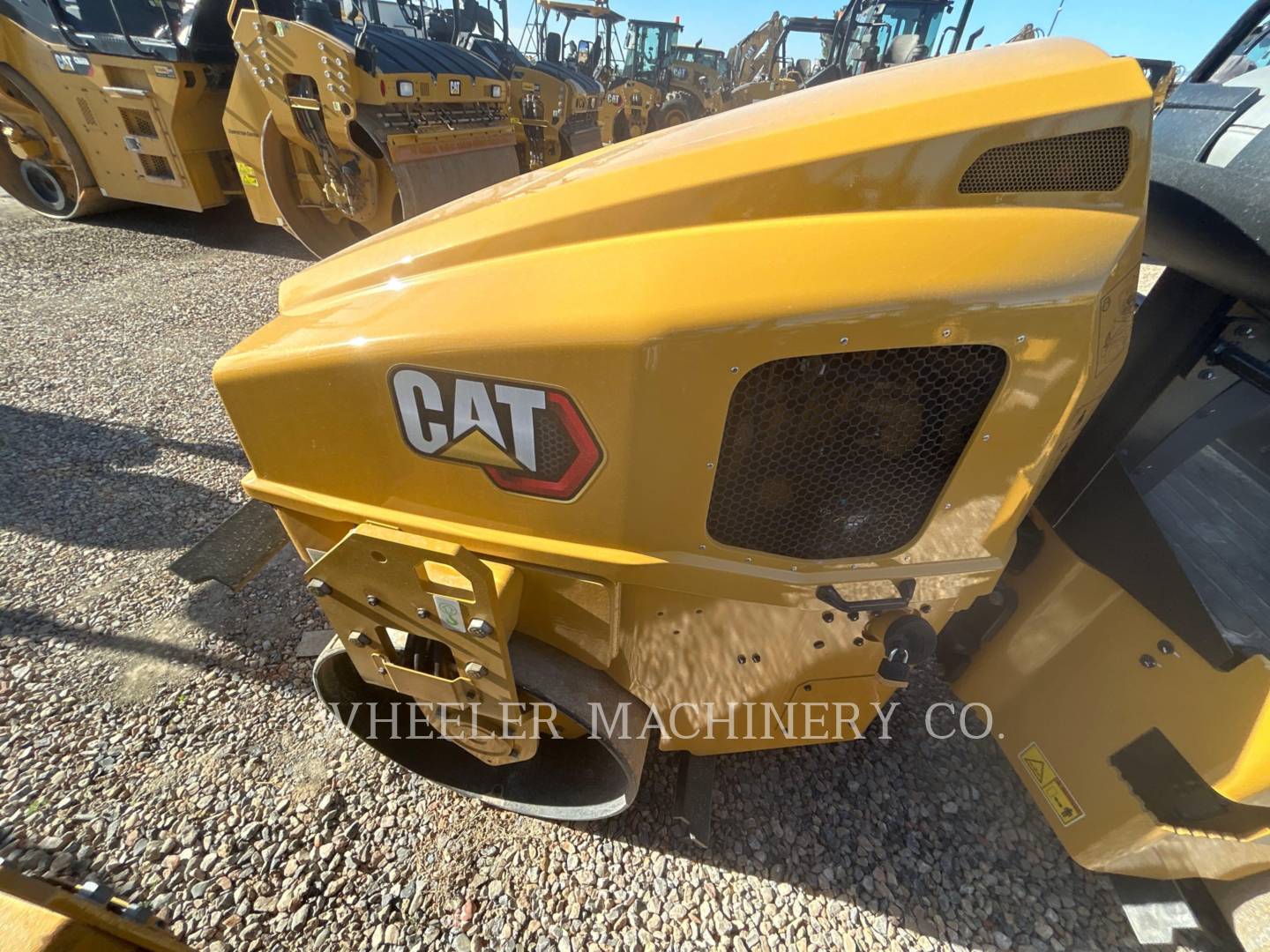 2023 Caterpillar CB4.0 Vibratory Double