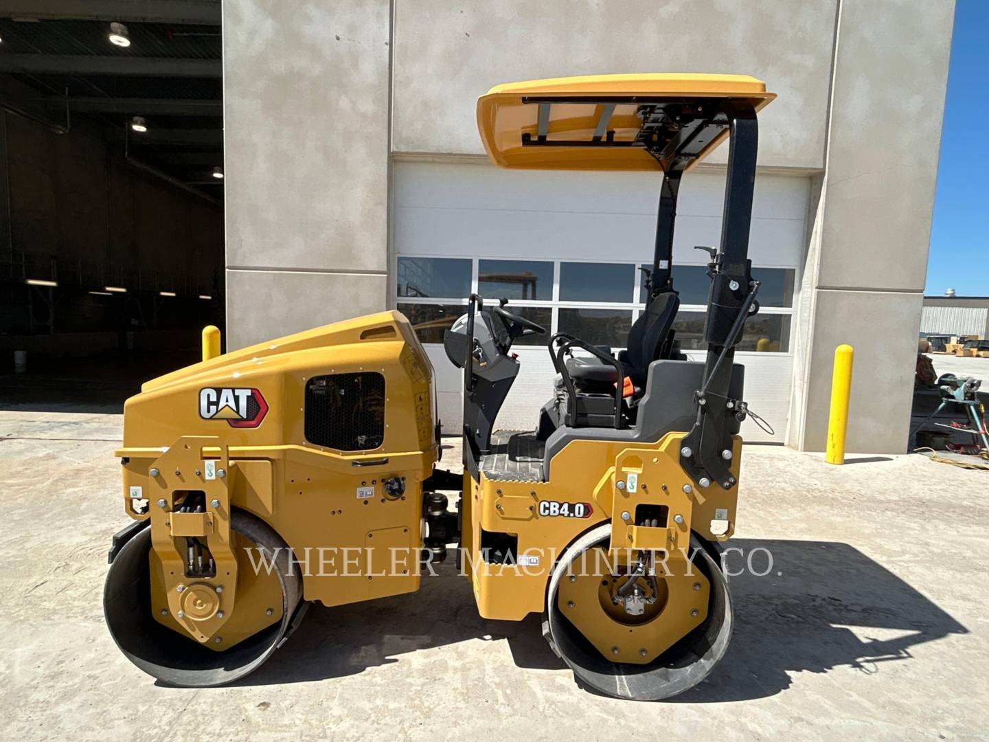 2023 Caterpillar CB4.0 Vibratory Double