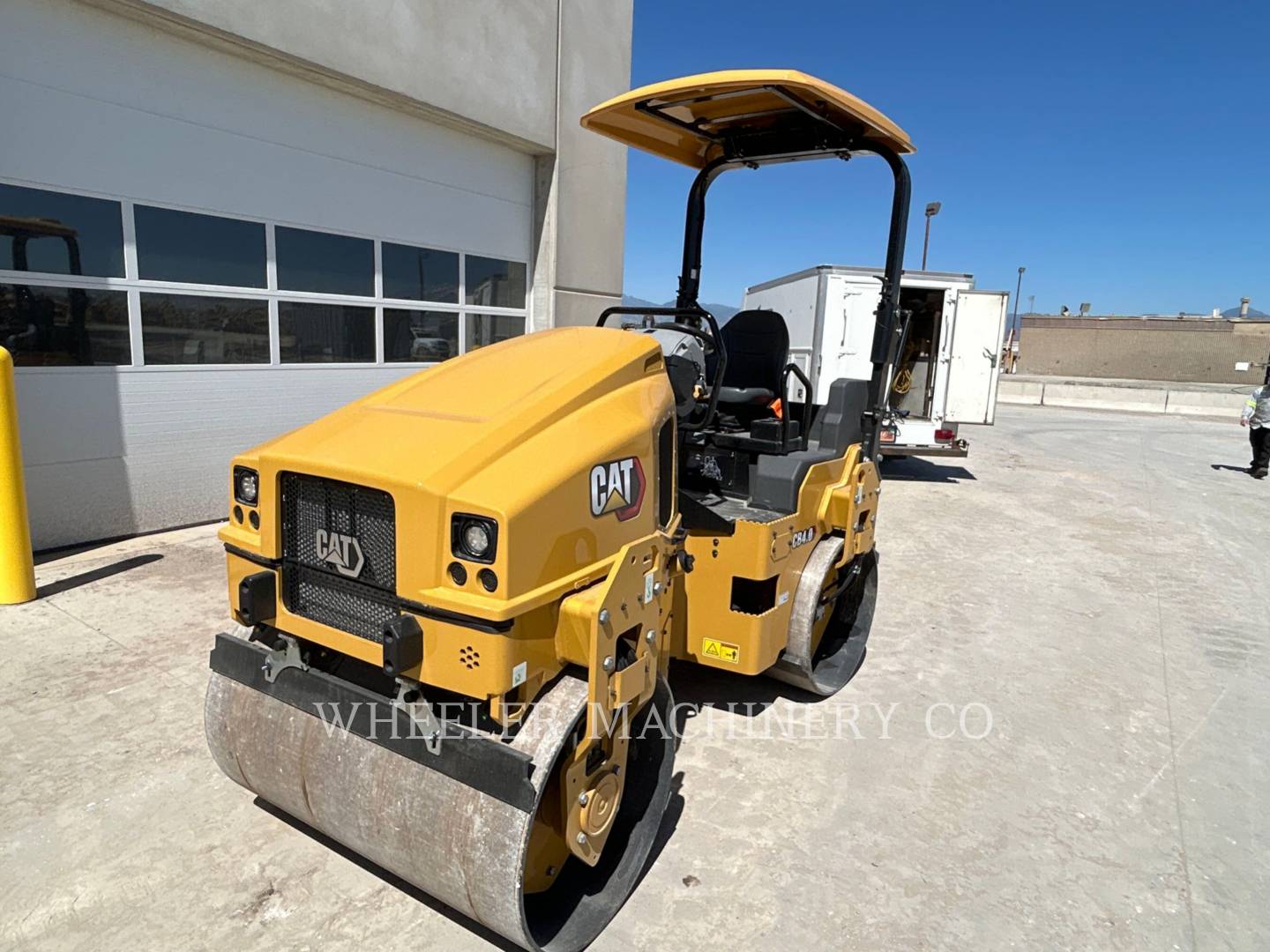 2023 Caterpillar CB4.0 Vibratory Double