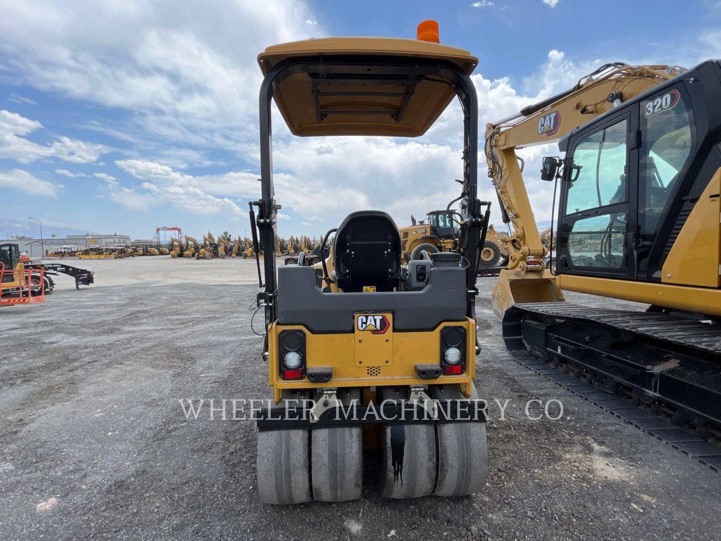 2023 Caterpillar CC4.0 Roller