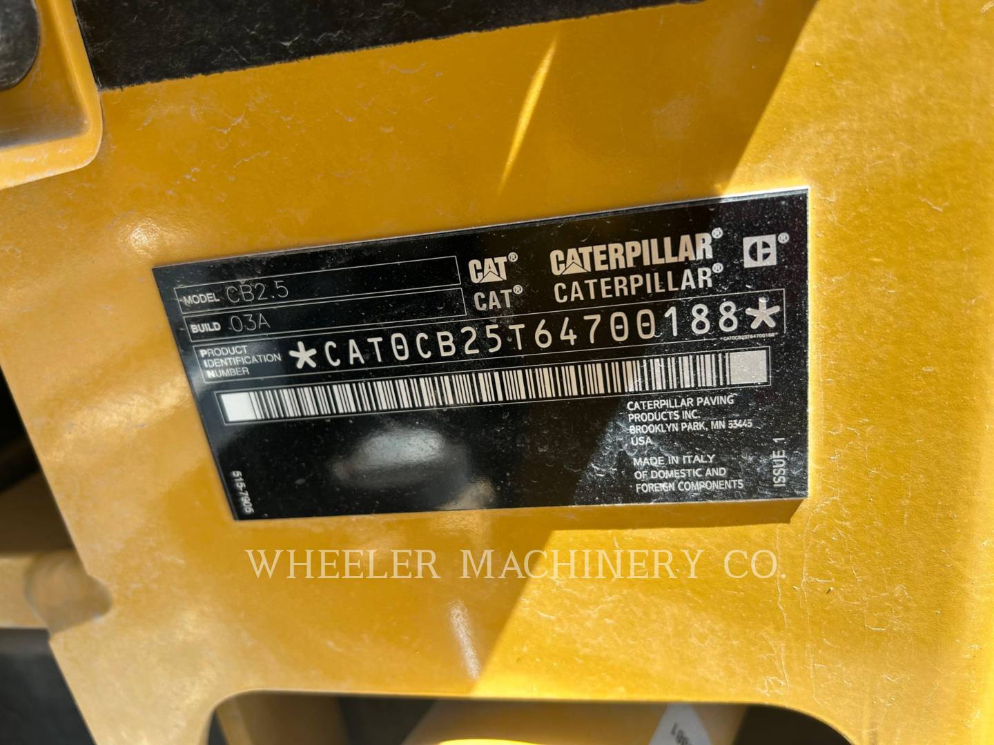 2022 Caterpillar CB2.5 Vibratory Double