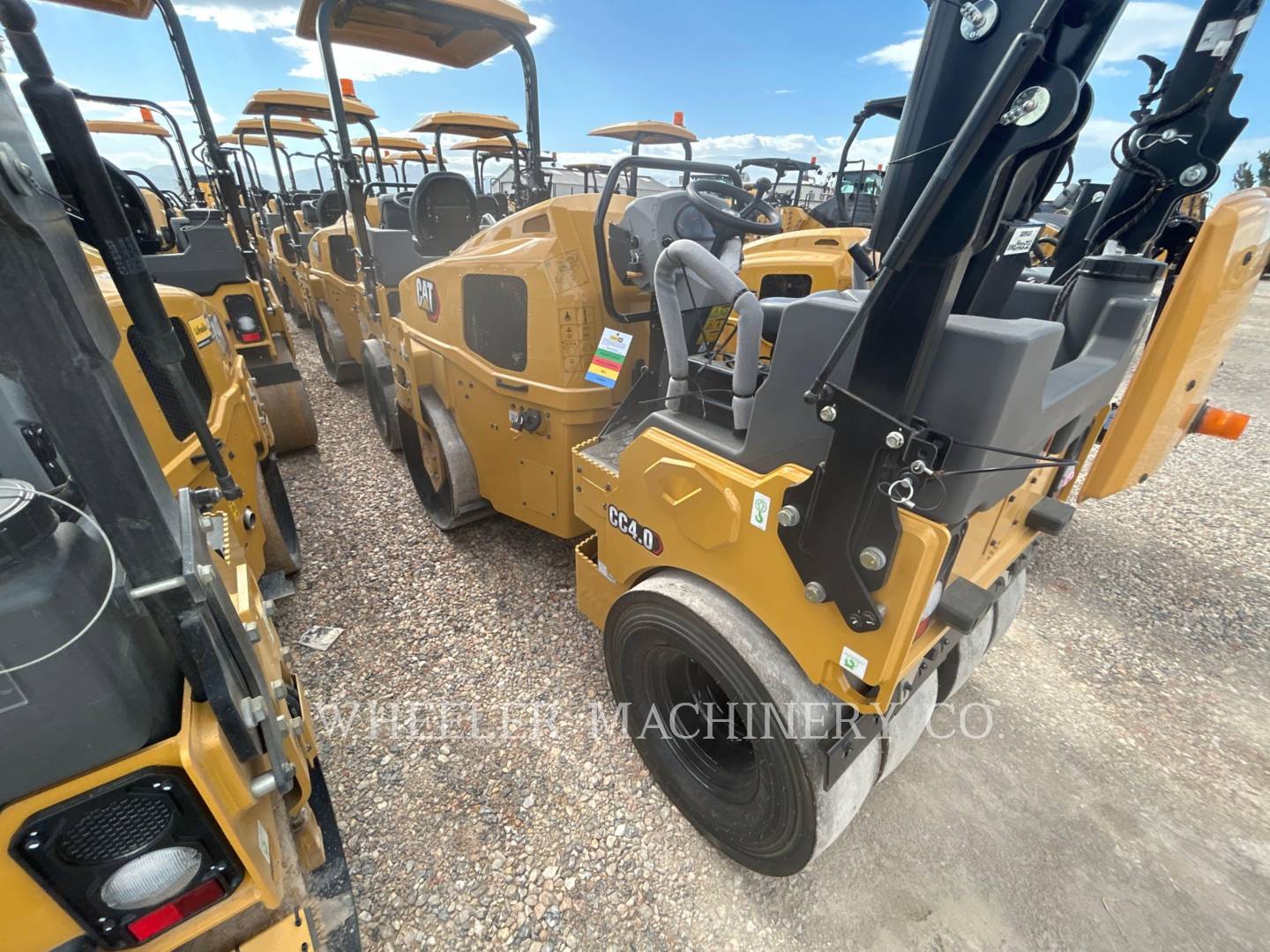 2023 Caterpillar CC4.0 Roller