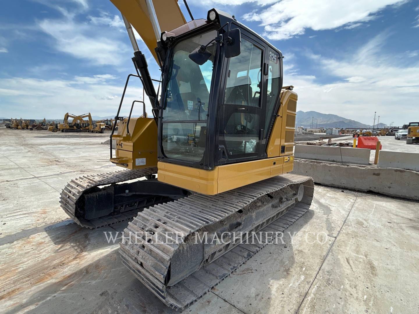 2022 Caterpillar 325 CF Excavator