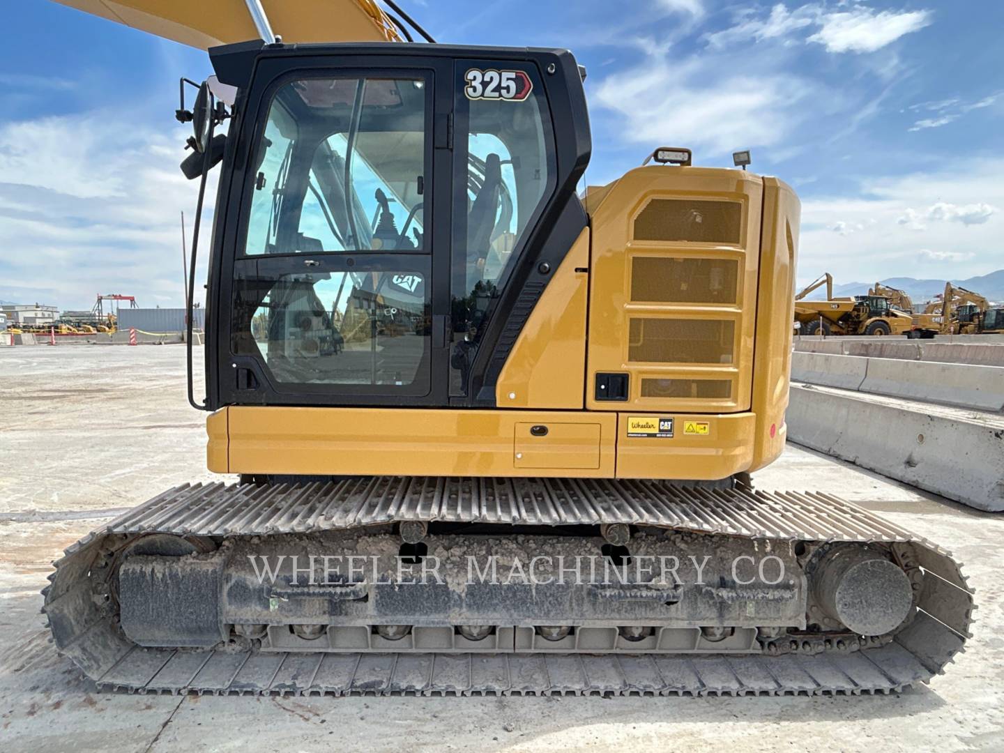 2022 Caterpillar 325 CF Excavator