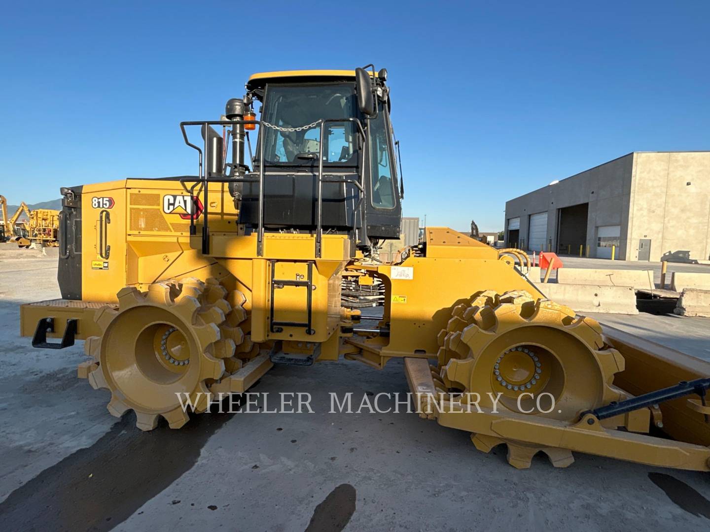 2023 Caterpillar 815 Compactor