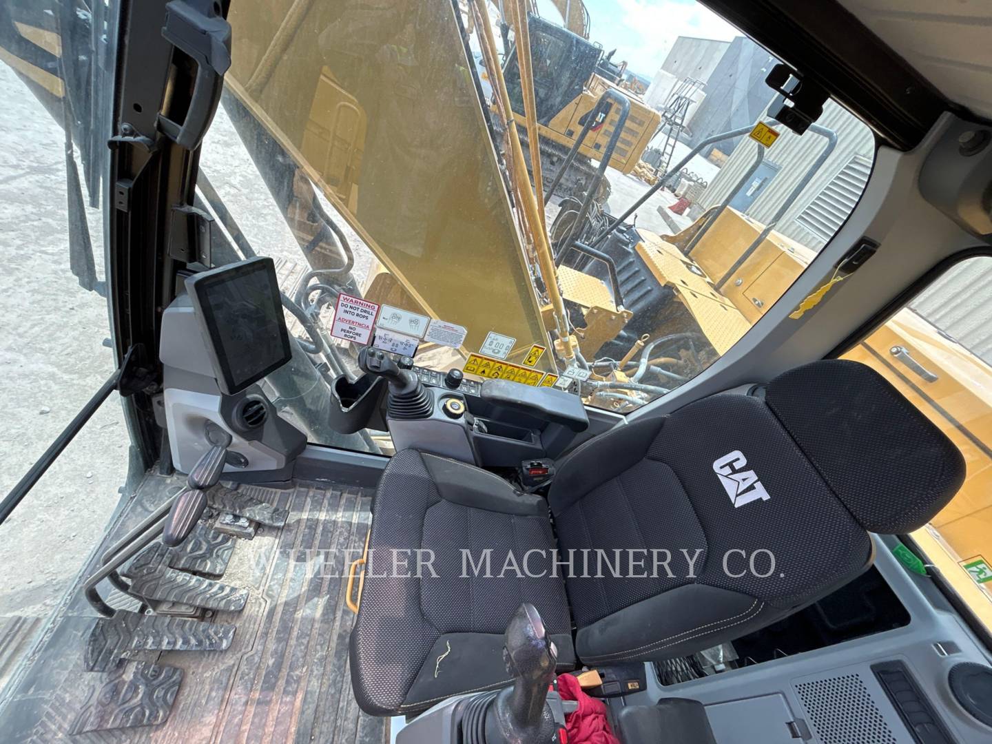 2022 Caterpillar 320 Excavator