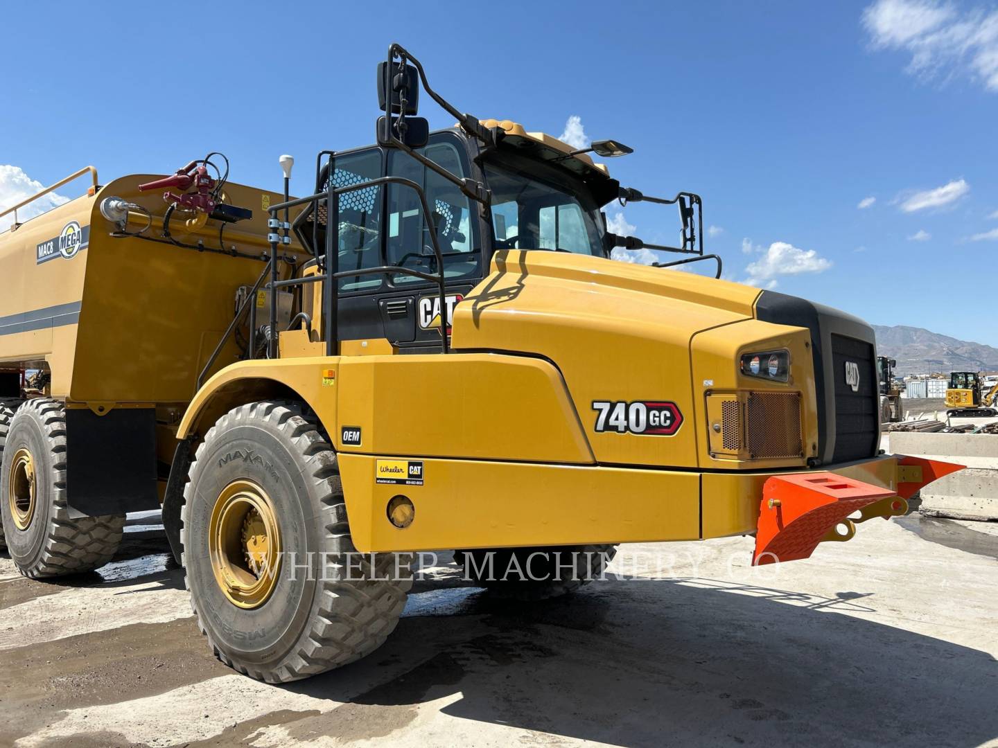 2023 Caterpillar WT 740 GC Articulated Truck