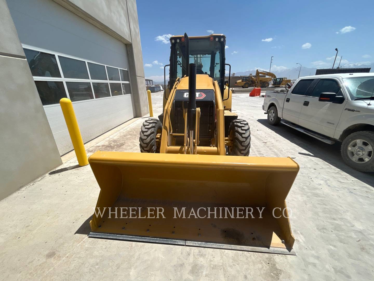 2023 Caterpillar 420 CF Tractor Loader Backhoe