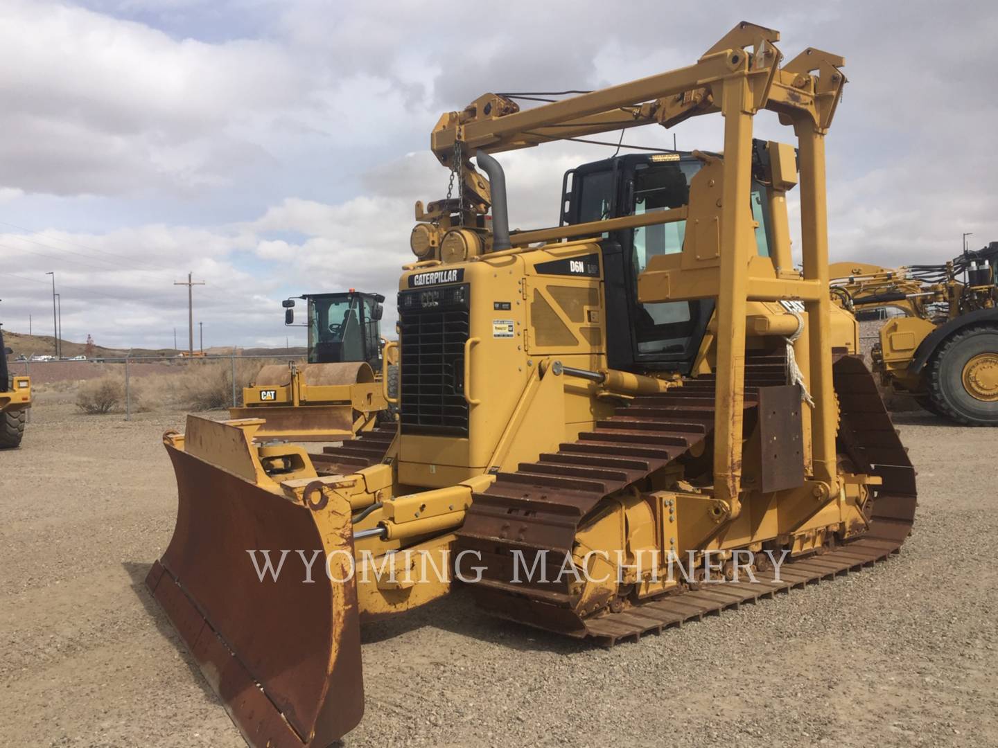 2010 Caterpillar D6N Crawler Pipe Layer