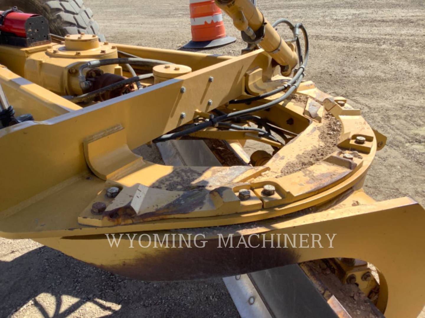 2011 Caterpillar 140M 2 Grader - Road