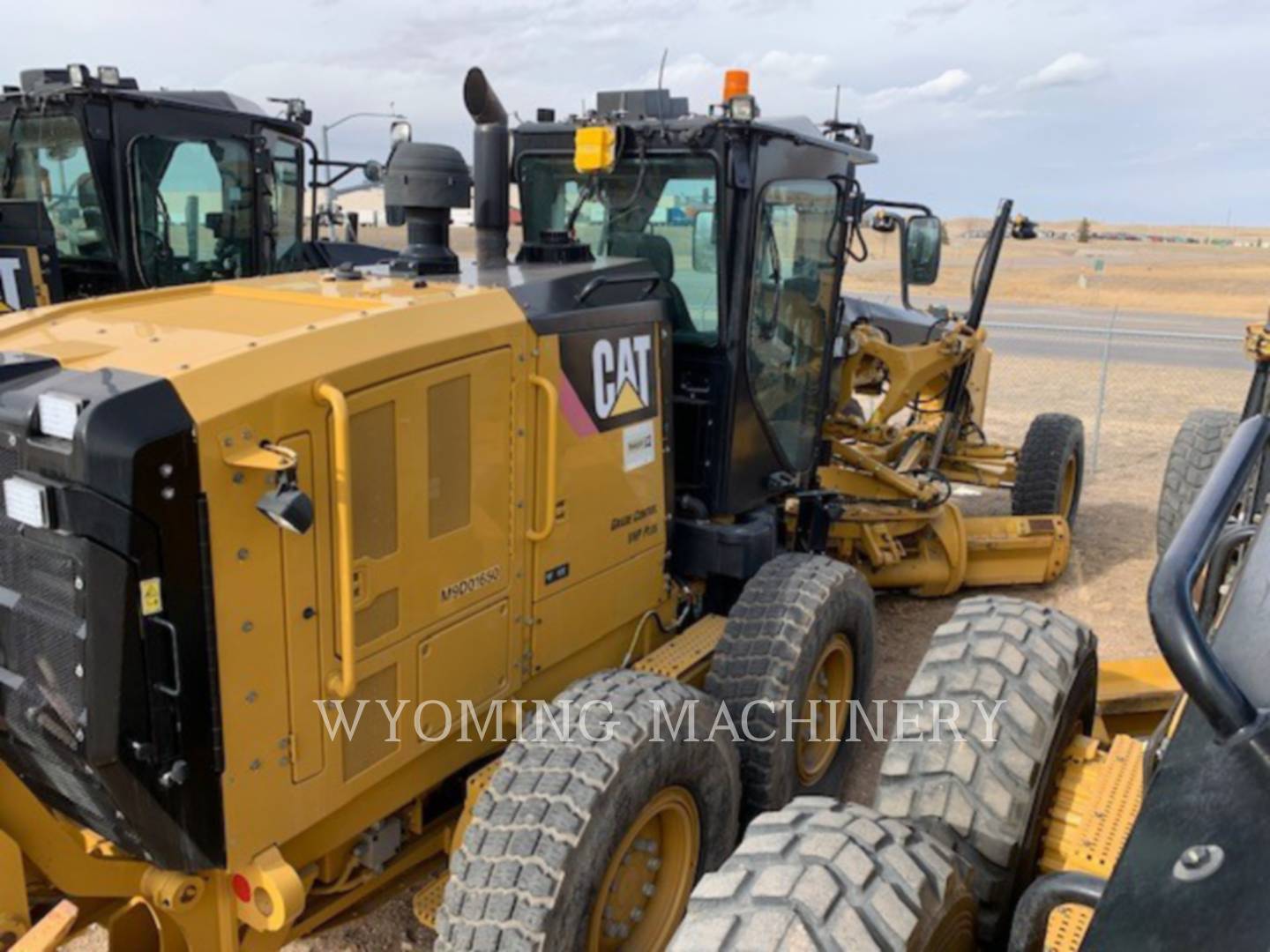 2014 Caterpillar 140M 2 Grader - Road